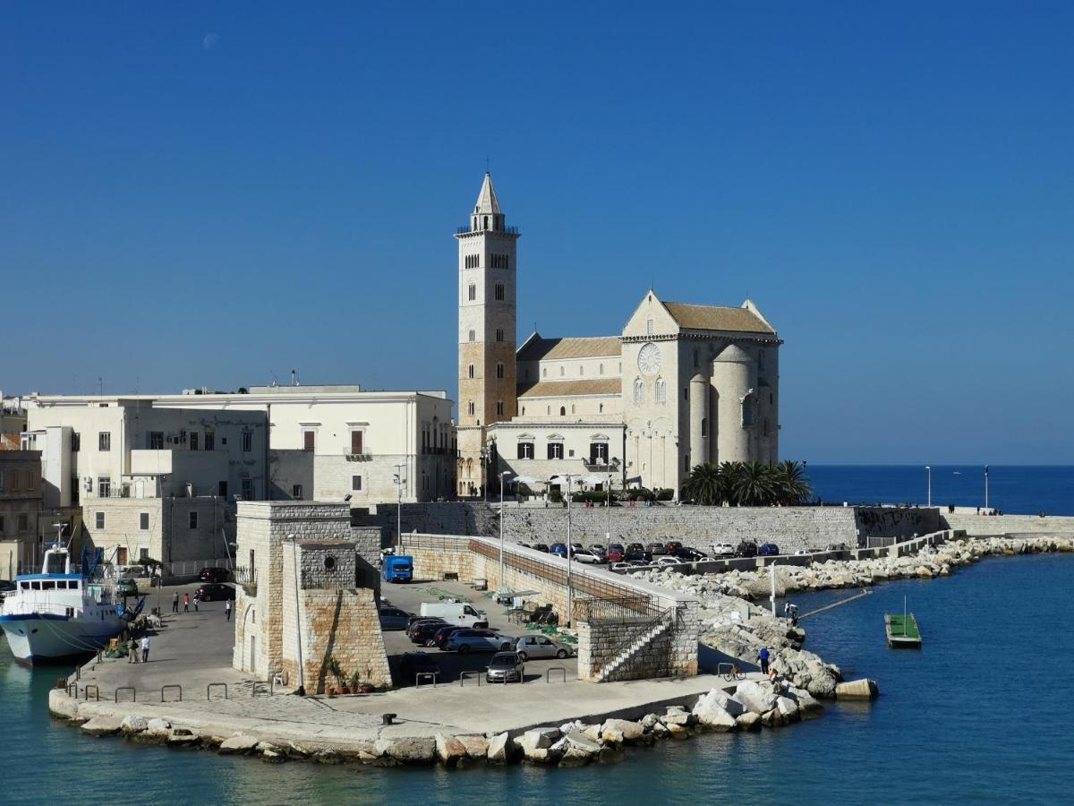 Quattro Ducati Hotel Trani Exterior photo
